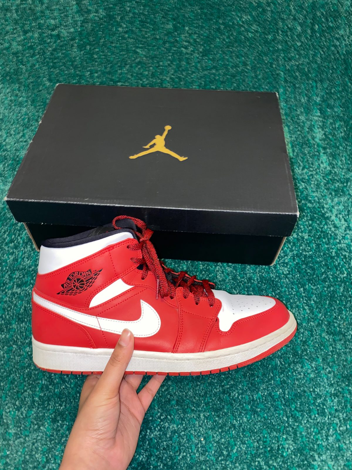 jordan 1 mid gym red